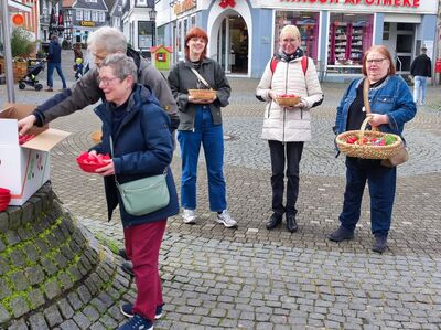 Die Schwelmer SPD bei der Oster-Verteil-Aktion